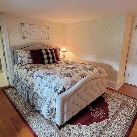 Strong House Inn Vergennes Zewnętrze zdjęcie