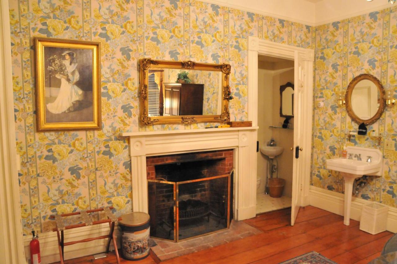 Strong House Inn Vergennes Zewnętrze zdjęcie